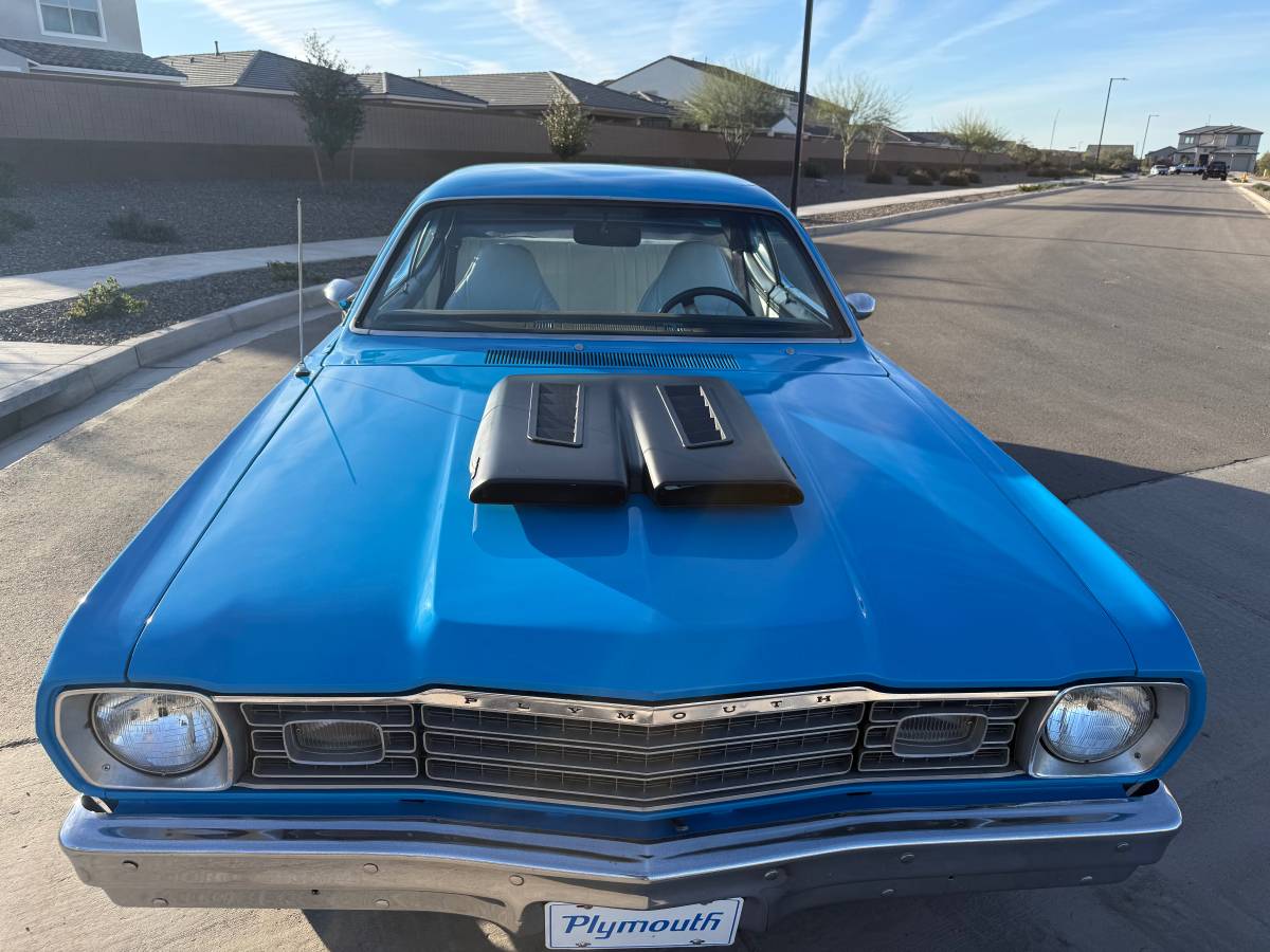 Plymouth-duster-1976-4