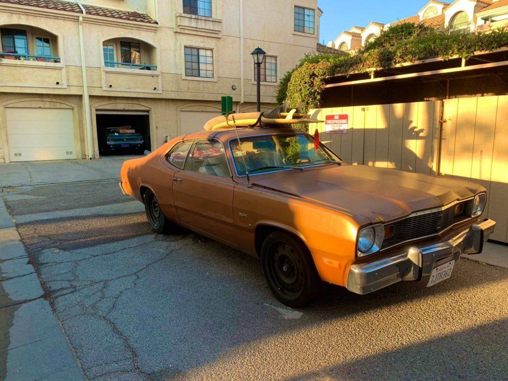 Plymouth-duster-1976-brown-1