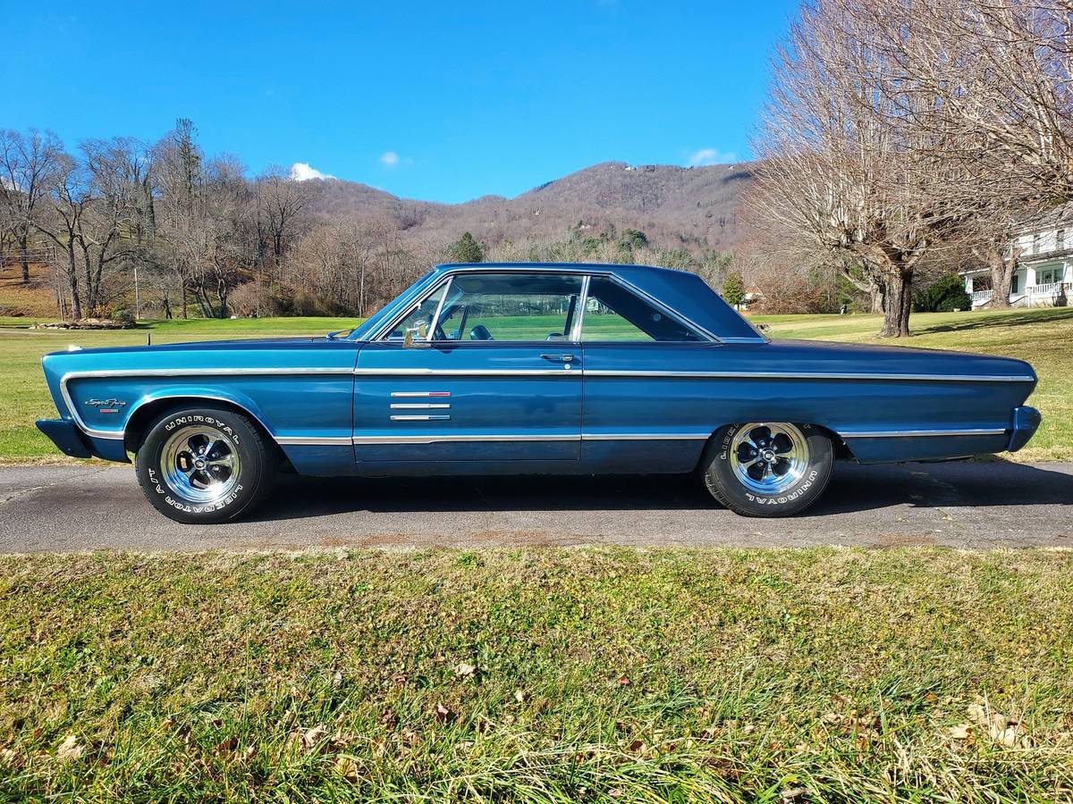 Plymouth-fury-1966-blue