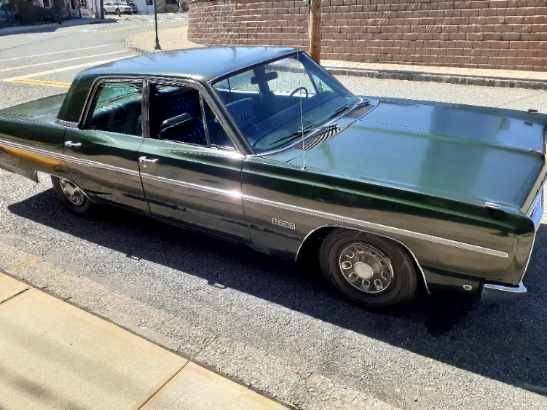 Plymouth-fury-1968-green-1