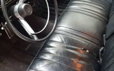 Plymouth-fury-1968-green-2