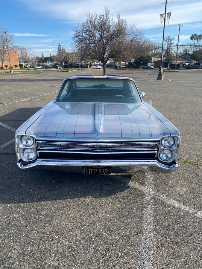 Plymouth-fury-1968-silver-1