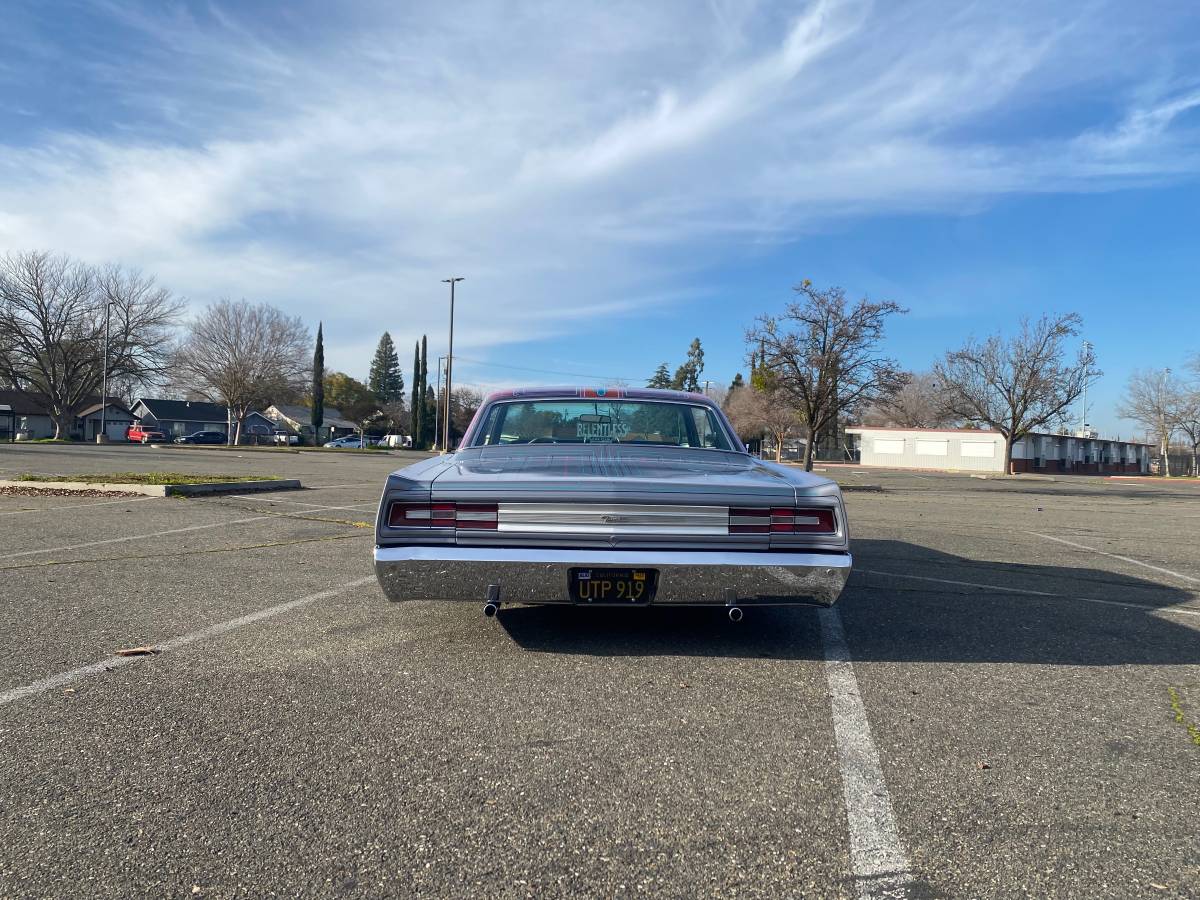 Plymouth-fury-1968-silver-5