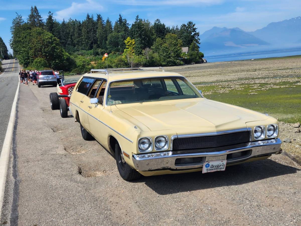 Plymouth-fury-1973-custom-1