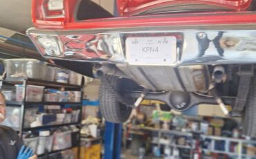 Plymouth-gtx-1968-red-11