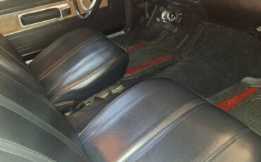 Plymouth-gtx-1968-red-13