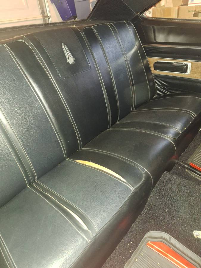 Plymouth-gtx-1968-red-14