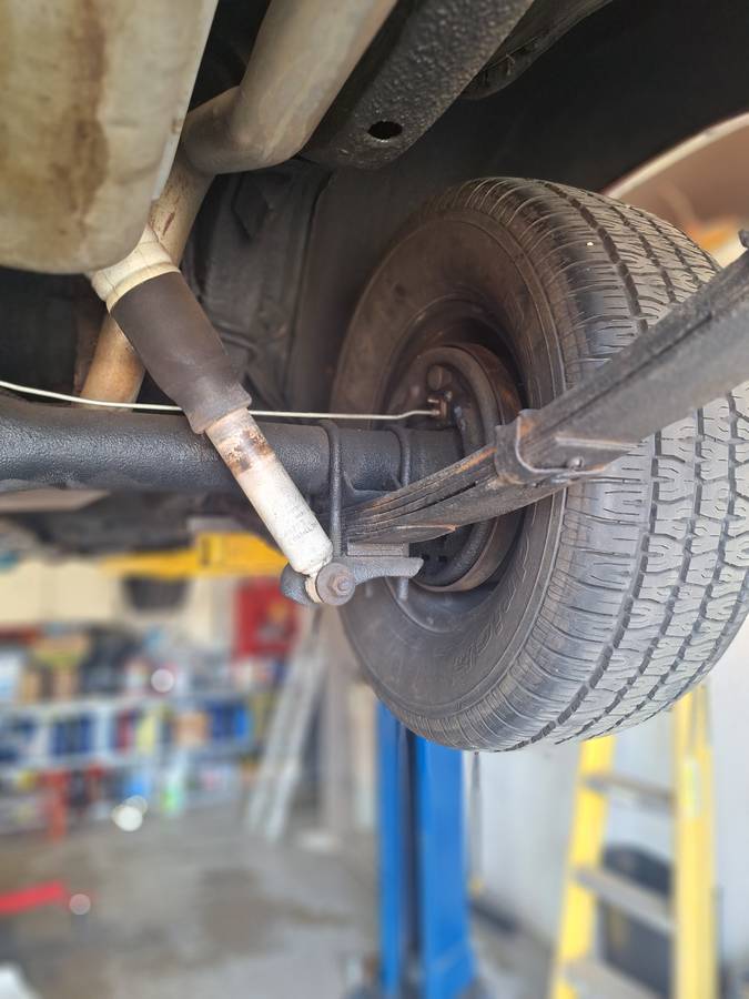 Plymouth-gtx-1968-red-18