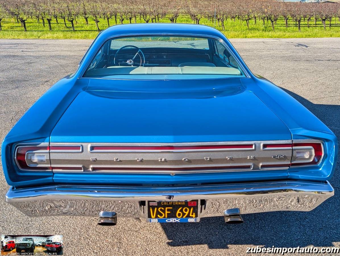Plymouth-gtx-440-727-1968-blue-15
