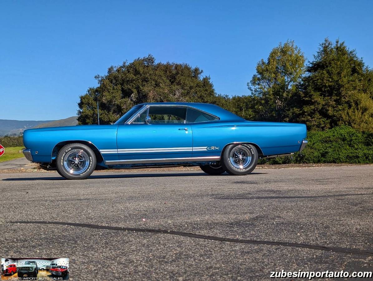 Plymouth-gtx-440-727-1968-blue-2