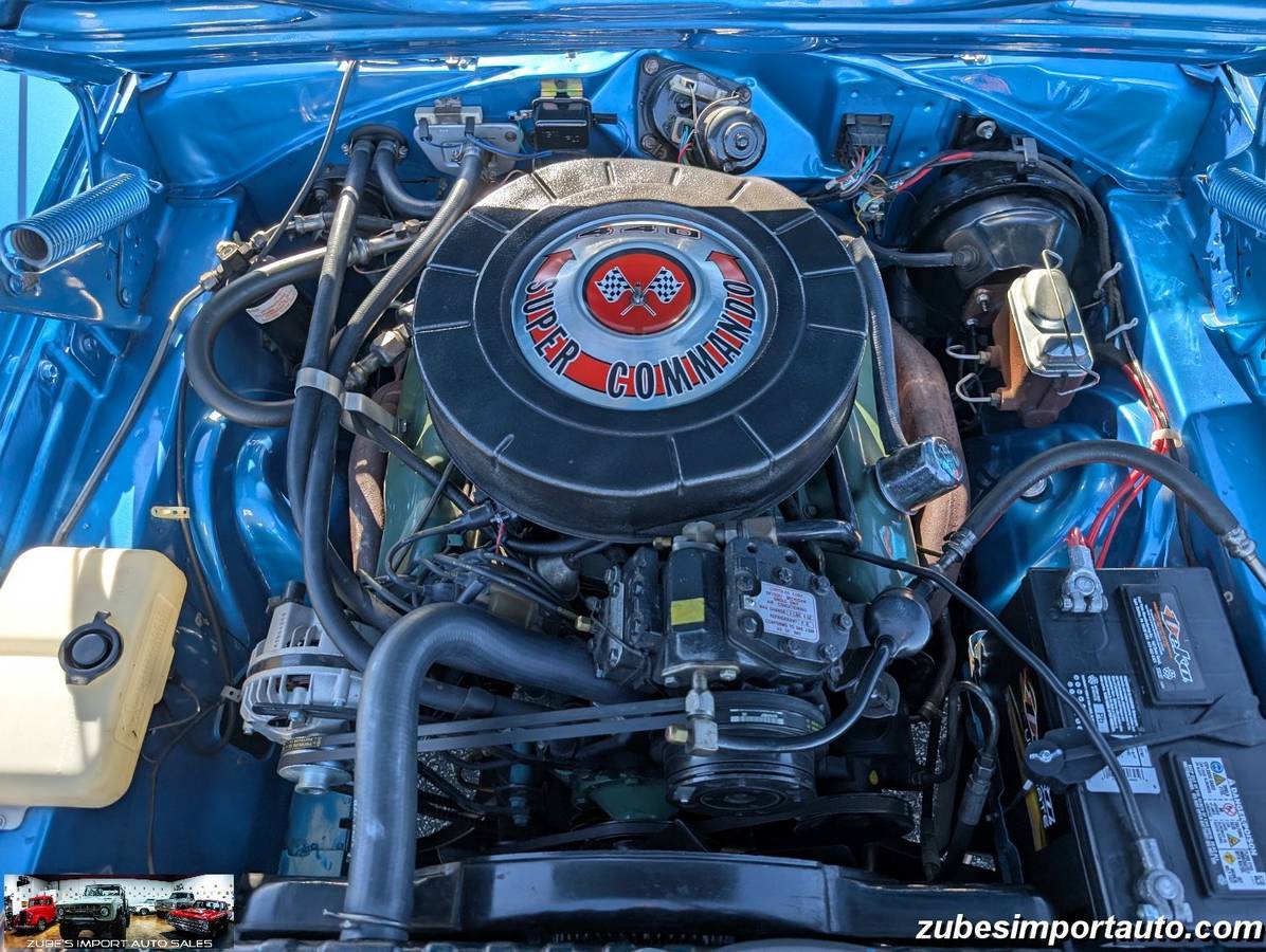 Plymouth-gtx-440-727-1968-blue-20