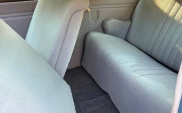 Plymouth-p10-sedan-1940-1