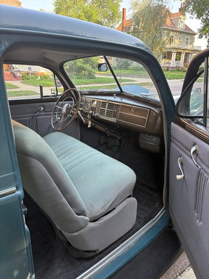 Plymouth-p10-sedan-1940