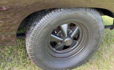 Plymouth-roadrunner-1968-black-5