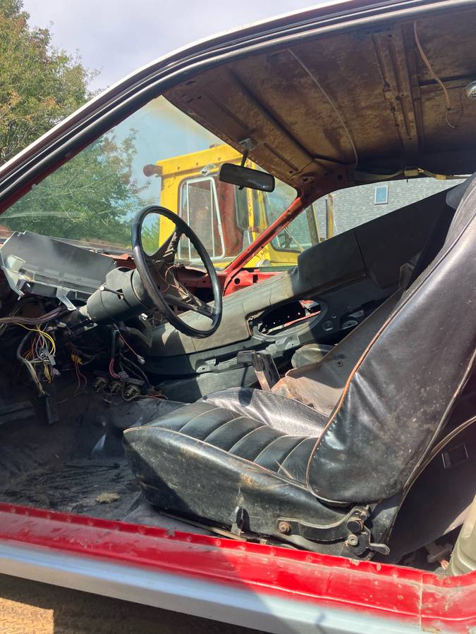 Plymouth-satellite-1974-grey-4