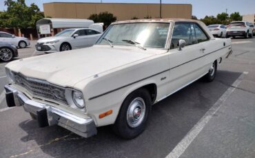 Plymouth-scamp-1974-white-2