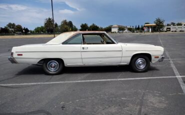 Plymouth-scamp-1974-white-4