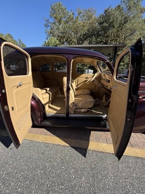 Plymouth-slant-back-1937-custom-6