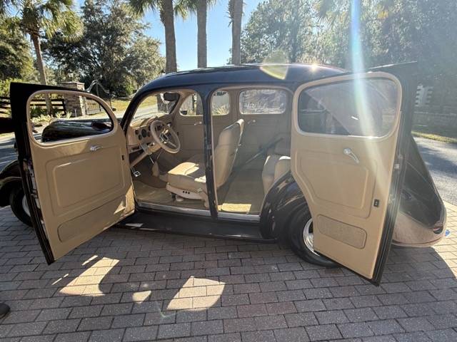 Plymouth-slant-back-1937-custom-7
