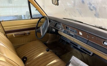 Plymouth-valiant-1975-brown-1