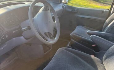 Plymouth-voyager-1996-2