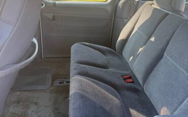 Plymouth-voyager-1996-3