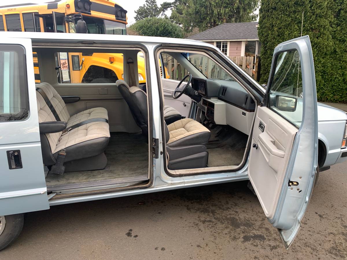 Plymouth-voyager-manual-transmission-1989-12