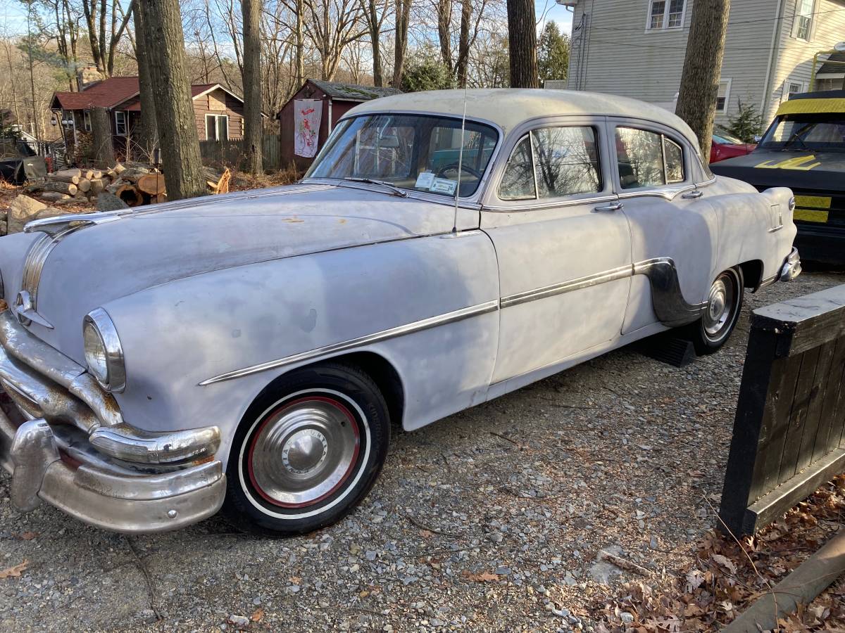 Pontiac-1954-grey-4