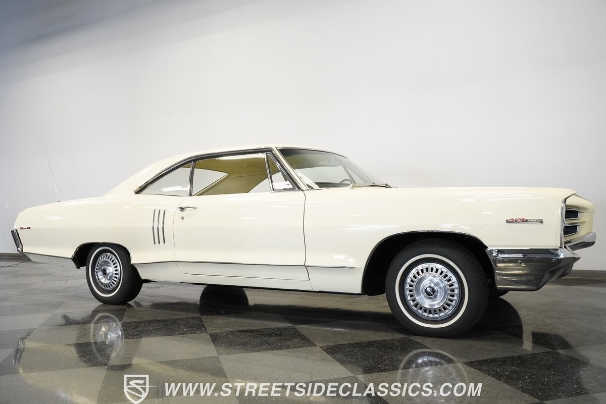 Pontiac-22-1966-Hardtop-23