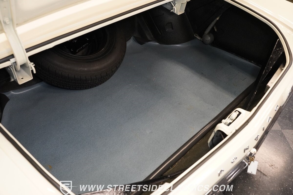 Pontiac-22-1966-Hardtop-9