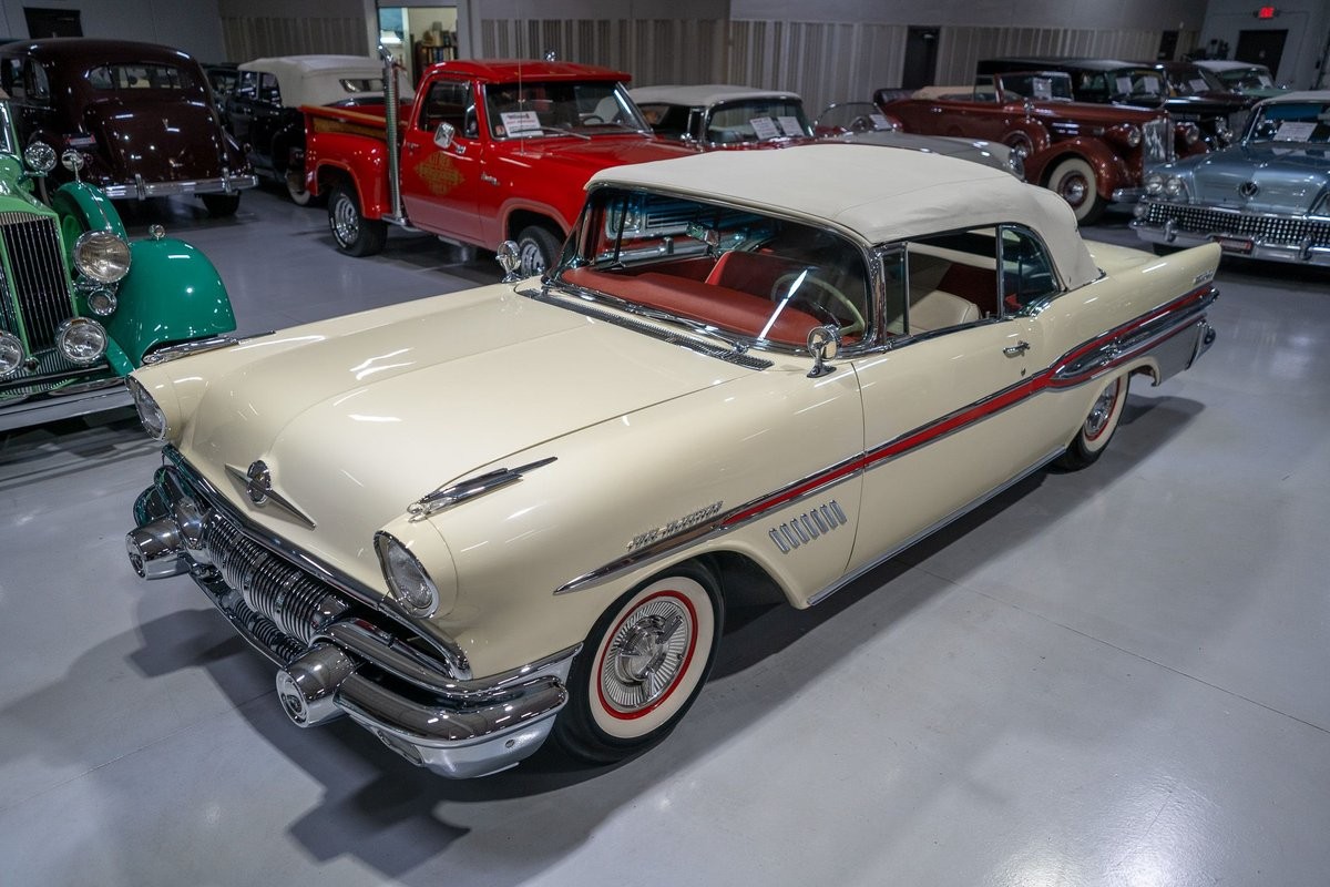 Pontiac-Bonneville-1957-Convertible-12