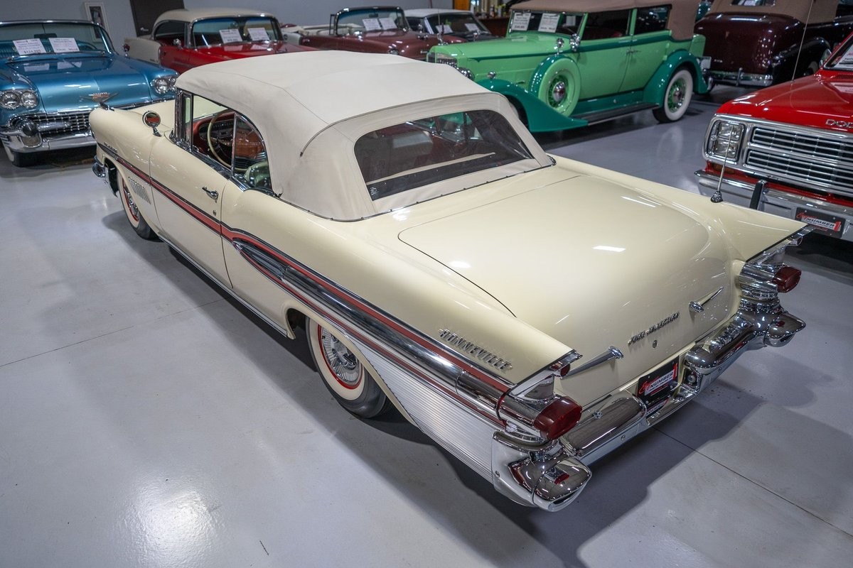 Pontiac-Bonneville-1957-Convertible-18