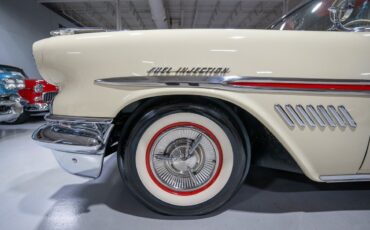 Pontiac-Bonneville-1957-Convertible-36