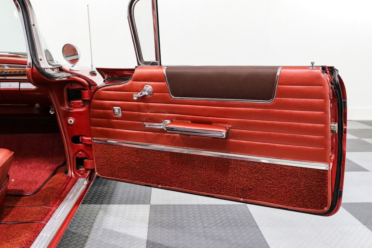 Pontiac-Bonneville-1960-Convertible-24