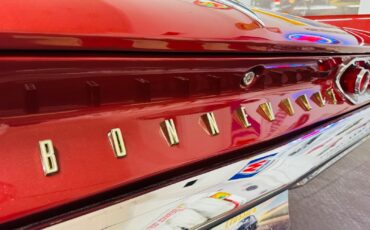 Pontiac-Bonneville-1961-17