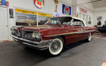 Pontiac-Bonneville-1961-2