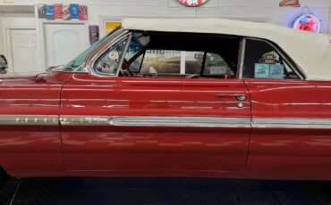 Pontiac-Bonneville-1961-21