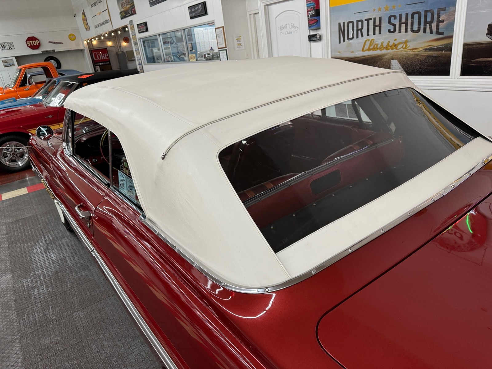 Pontiac-Bonneville-1961-Convertible-15