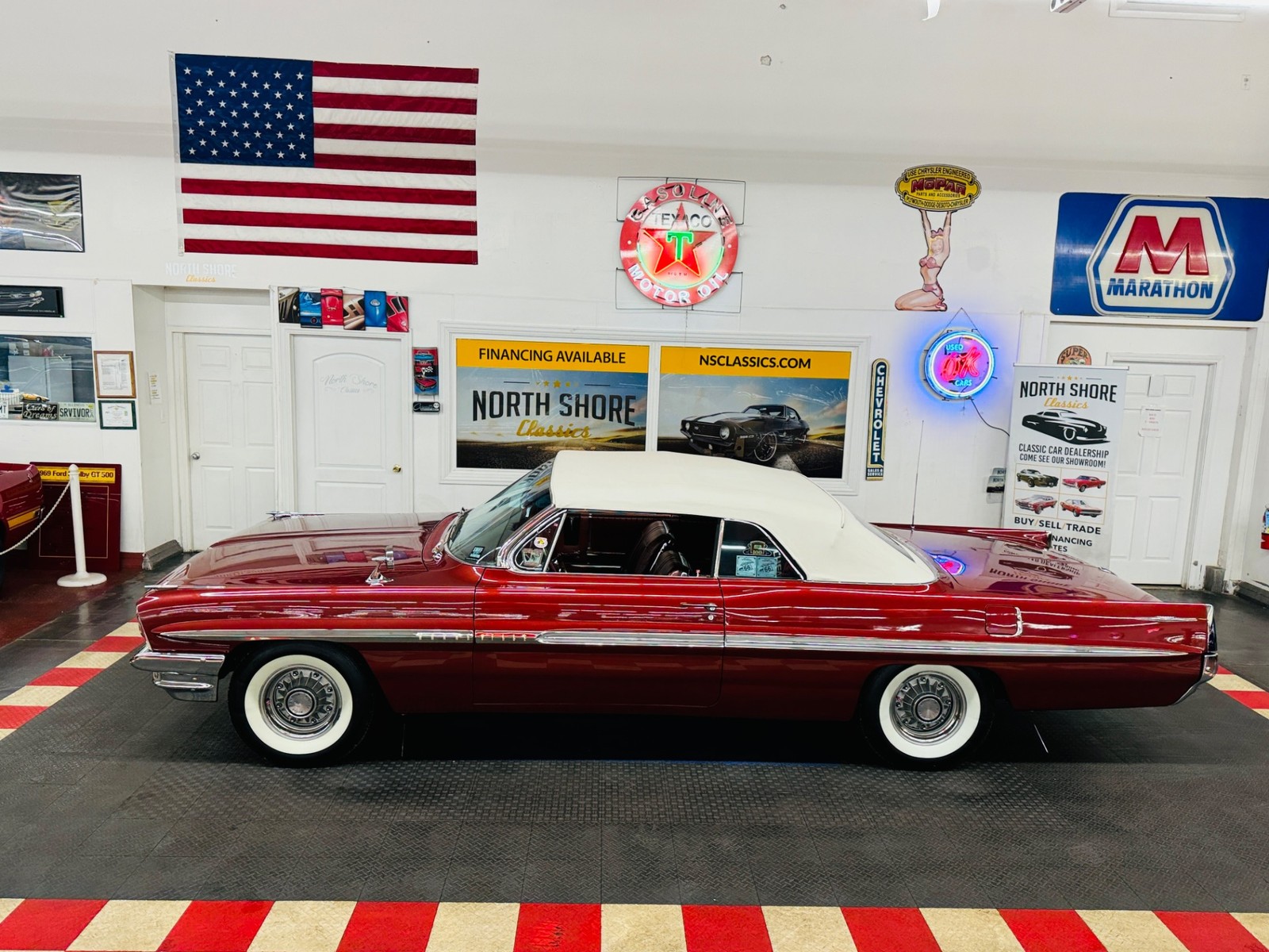 Pontiac-Bonneville-1961-Convertible-34