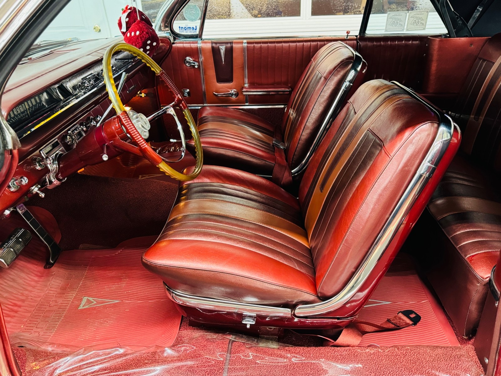 Pontiac-Bonneville-1961-Convertible-35