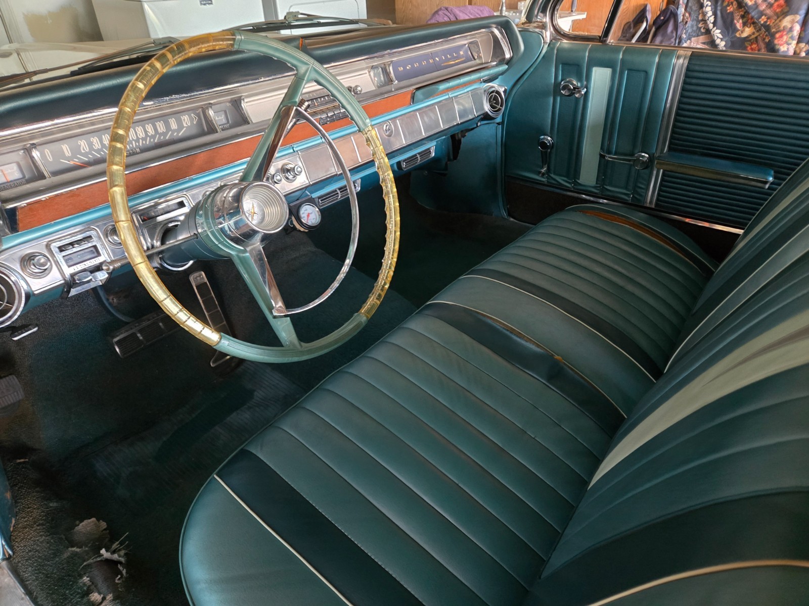 Pontiac-Bonneville-1962-11