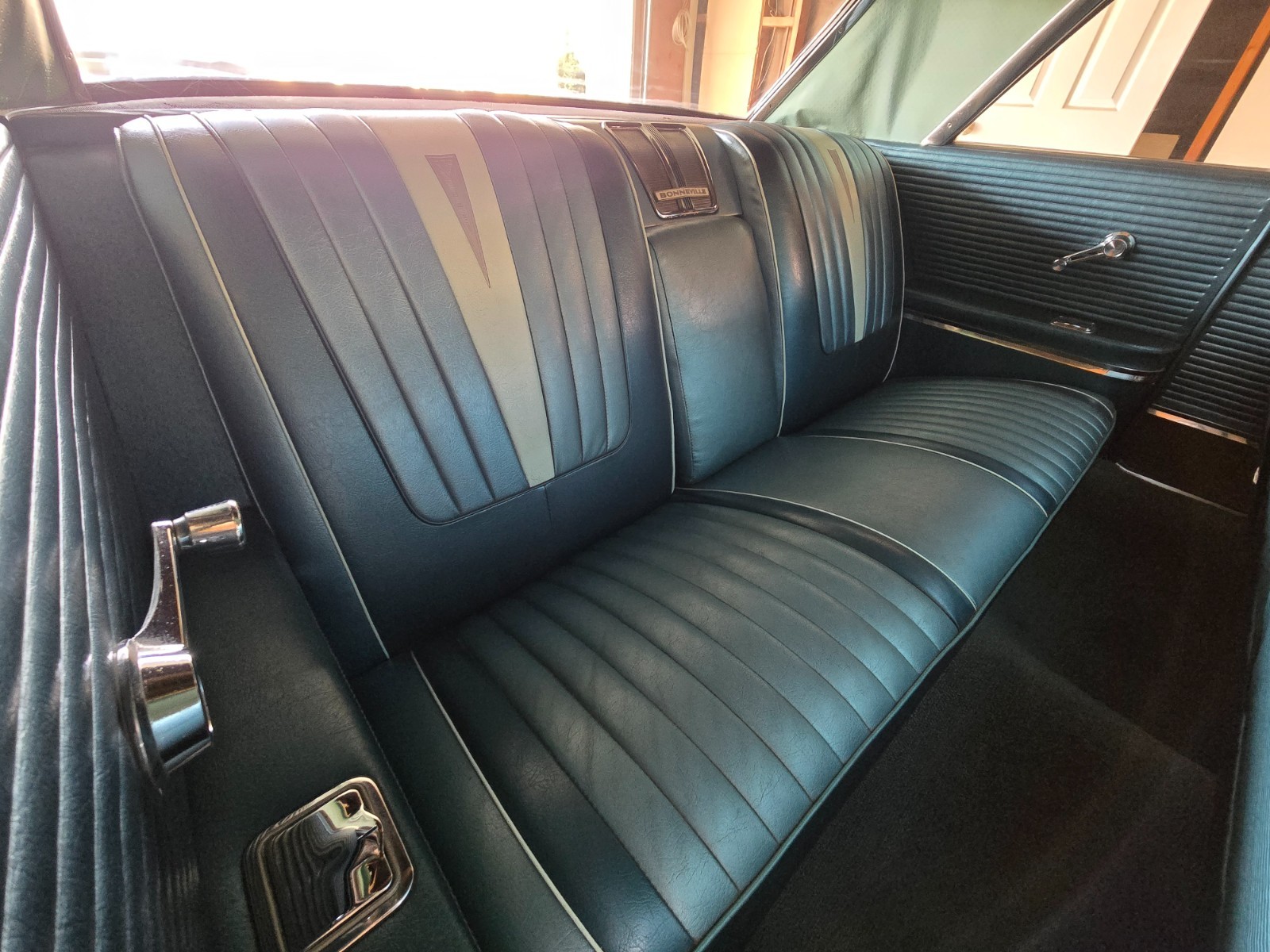 Pontiac-Bonneville-1962-13