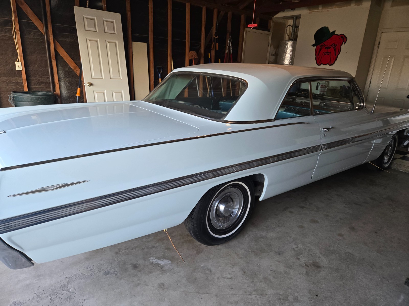 Pontiac-Bonneville-1962-5