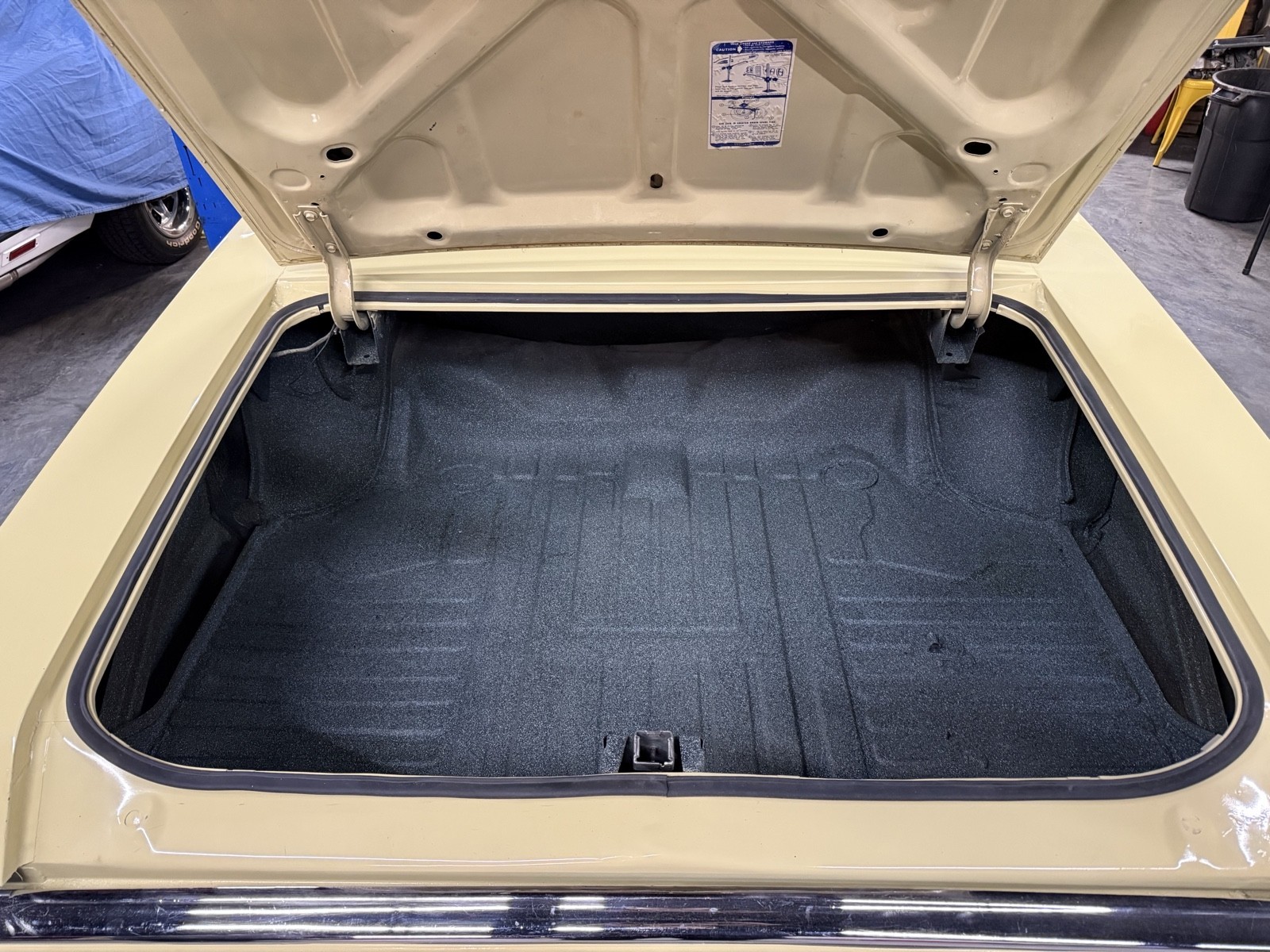 Pontiac-Bonneville-1970-Convertible-21