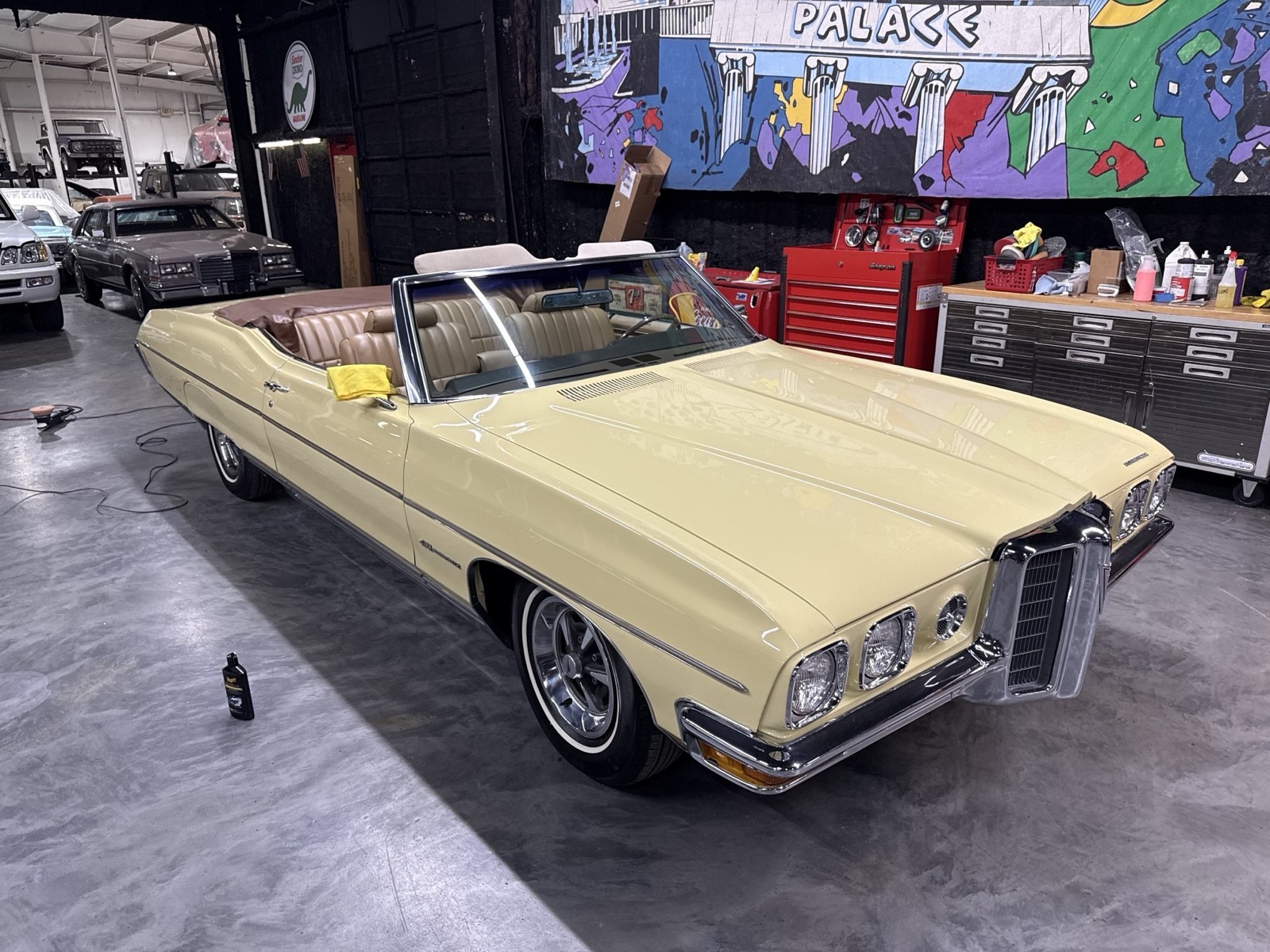 Pontiac-Bonneville-1970-Convertible-3