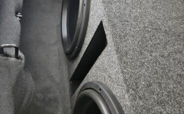 Pontiac-Bonneville-1986-9