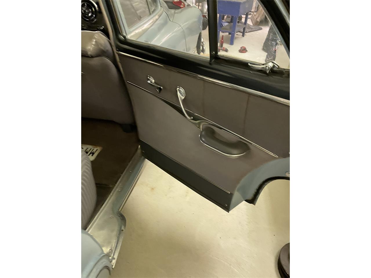 Pontiac-Chieftain-1951-Light-Blue-Gray-26