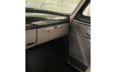 Pontiac-Chieftain-1951-Light-Blue-Gray-41