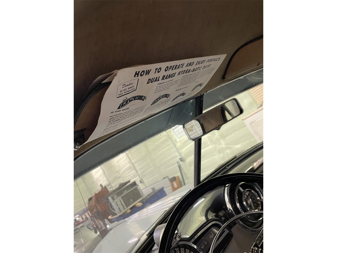 Pontiac-Chieftain-1951-Light-Blue-Gray-42