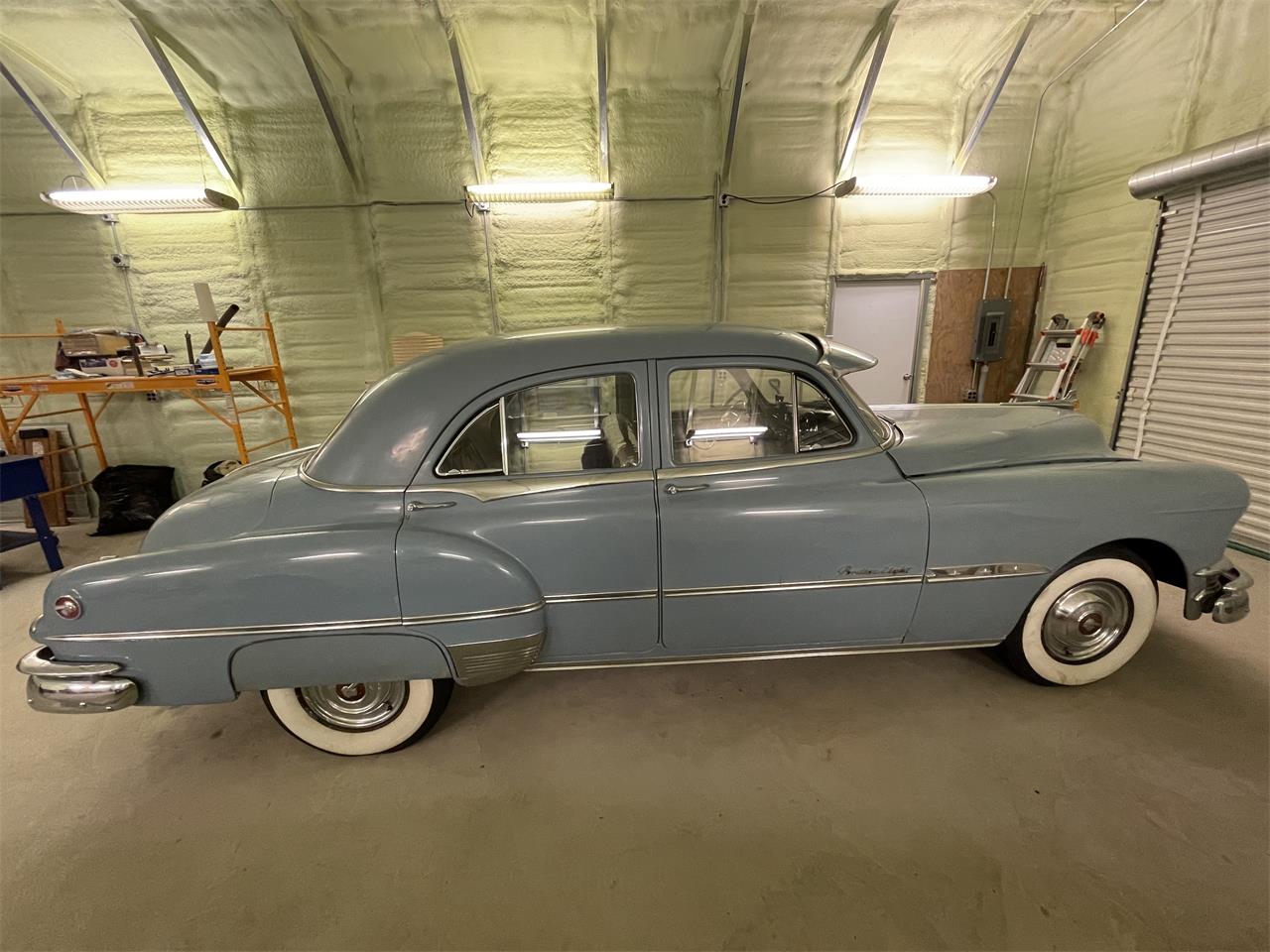 Pontiac-Chieftain-1951-Light-Blue-Gray-5
